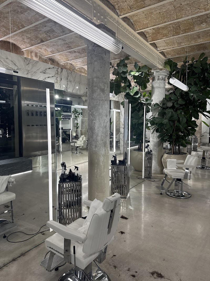ELIJAH Salon | Barber | Tattoo - Laietana, barberias en Barcelona