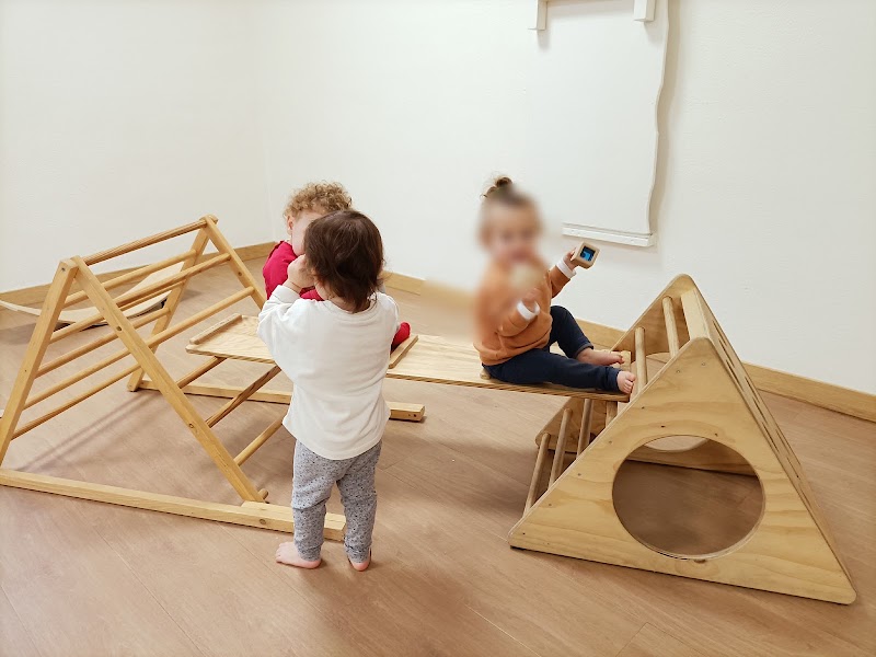 Huellas de lagartijas, Escuela Infantil respetuosa, guarderías y escuelas infantiles en San Sebastián de los Reyes